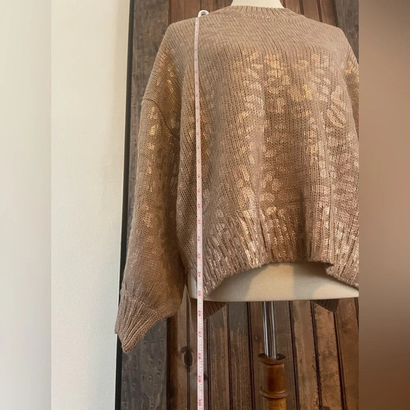 And the Why Bronze Metallic Leopard Sweater women’s Size  S/M - Picture 4 of 8